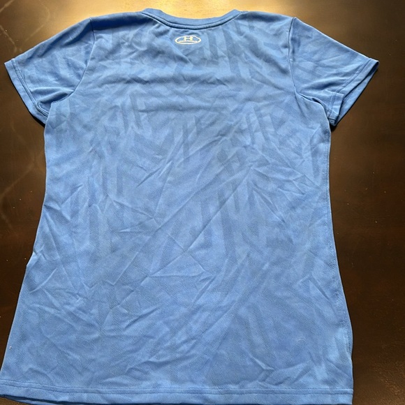 UA athletic Tshirt Sz S EUC - Picture 4 of 4